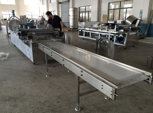 19. Cananda customer--cereal bar machine